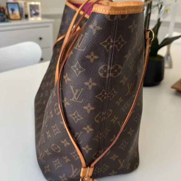 LV Monogram Neverfull - Picture 3 of 16